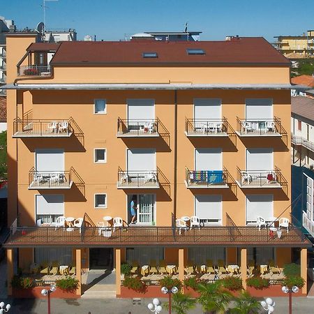 Pensione Villa Joli Lido di Jesolo Kültér fotó